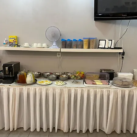 Zlaty Andel Hotell 3*